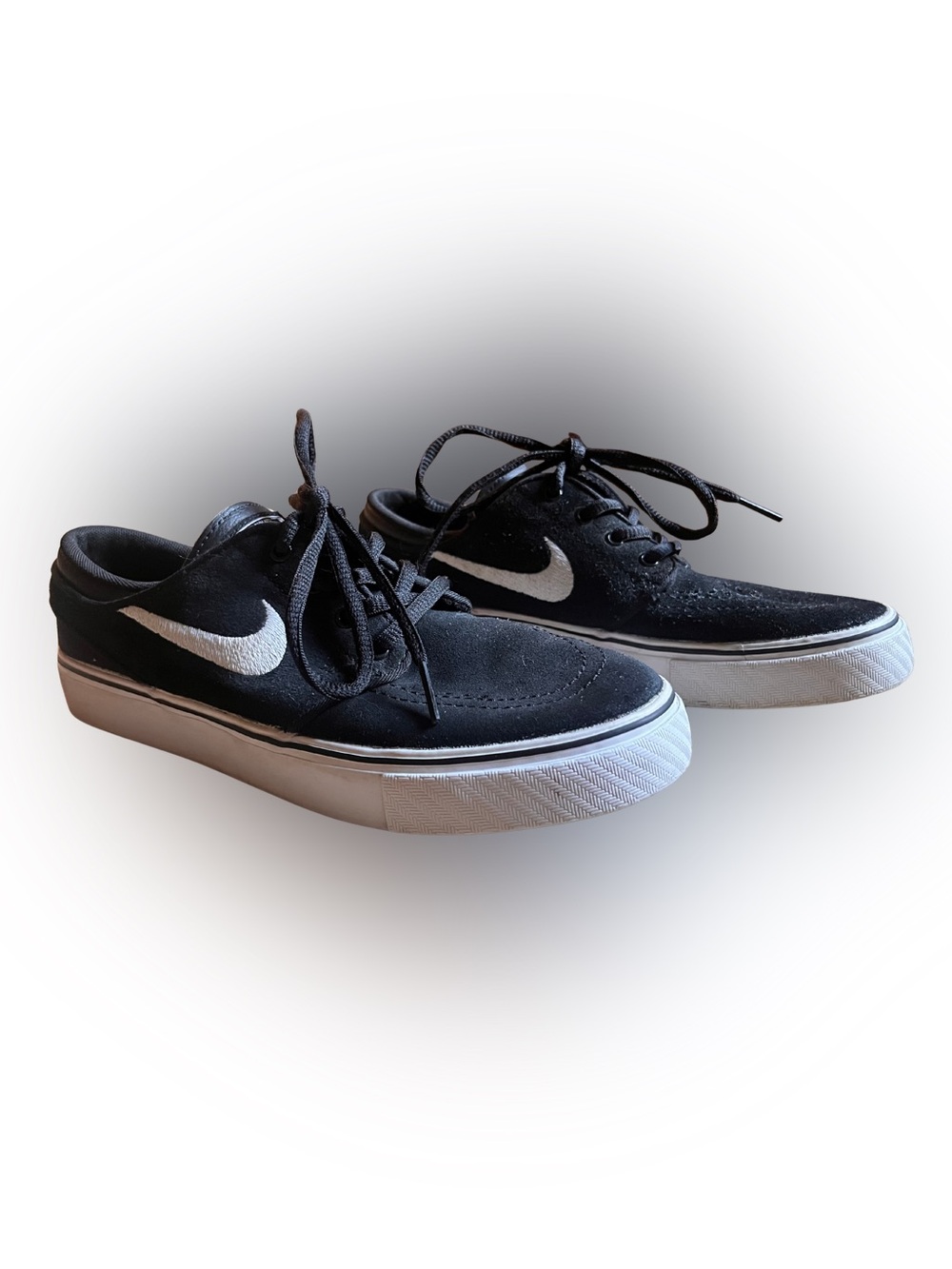 Nike SB Kids 4Y Zoom Janoski OG+ Black & White Skate Shoes